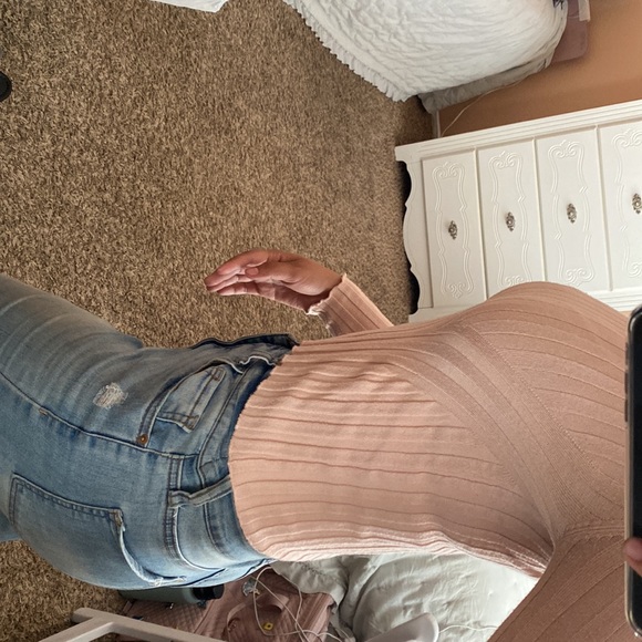 Pink top - Picture 3 of 3